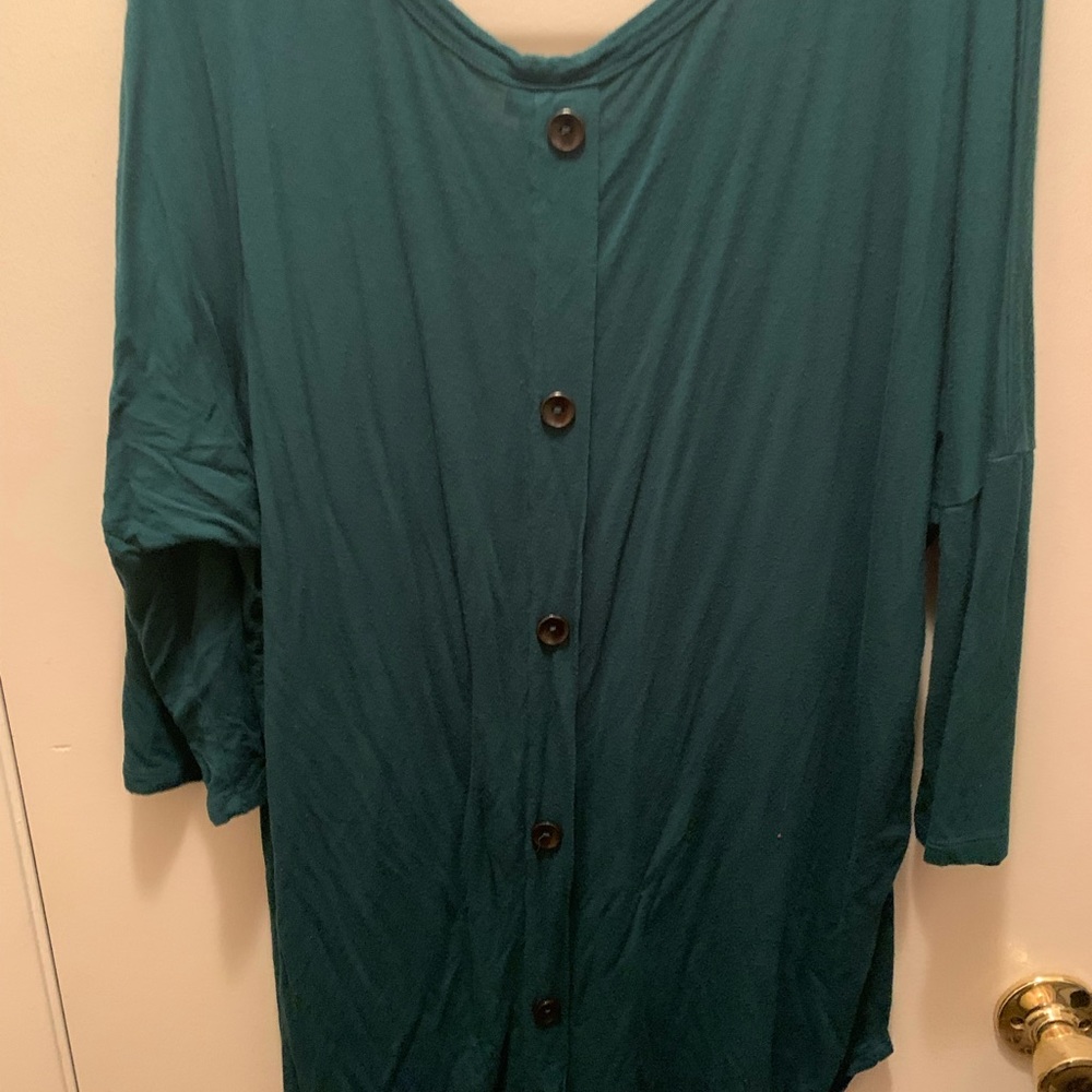 Size 2 green Tunic shirt - Picture 2 of 3